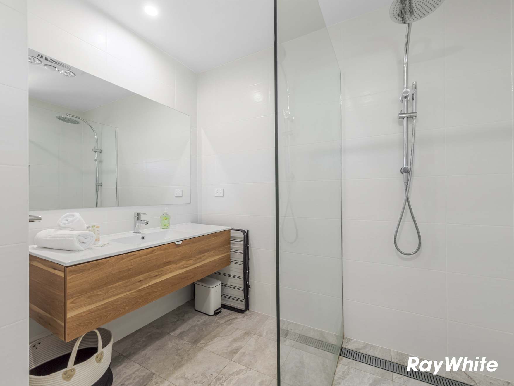 6 Halyard Drive, Moruya Heads For Sale by Farmbuy.com - image 32
