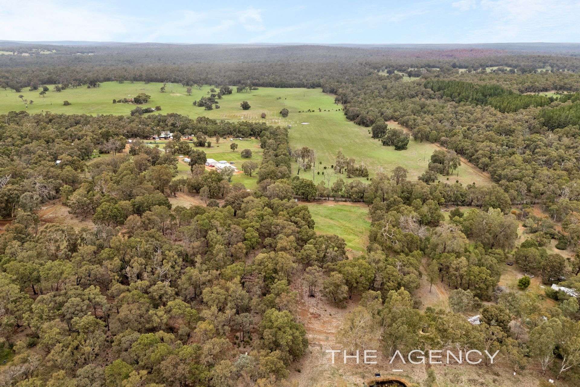 567 Dinsdale Road, Wooroloo For Sale by Farmbuy.com - image 12
