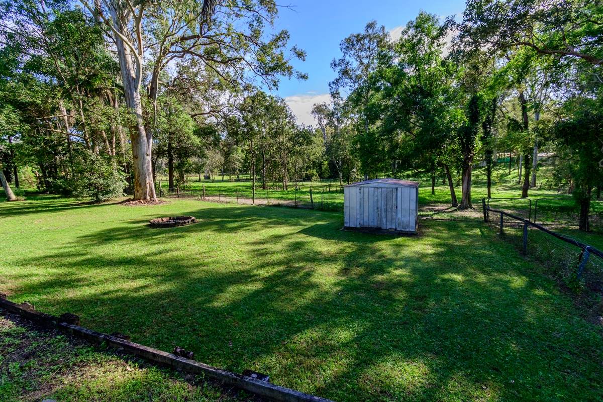 10 Harper Road, Bellmere For Sale by Farmbuy.com - image 18