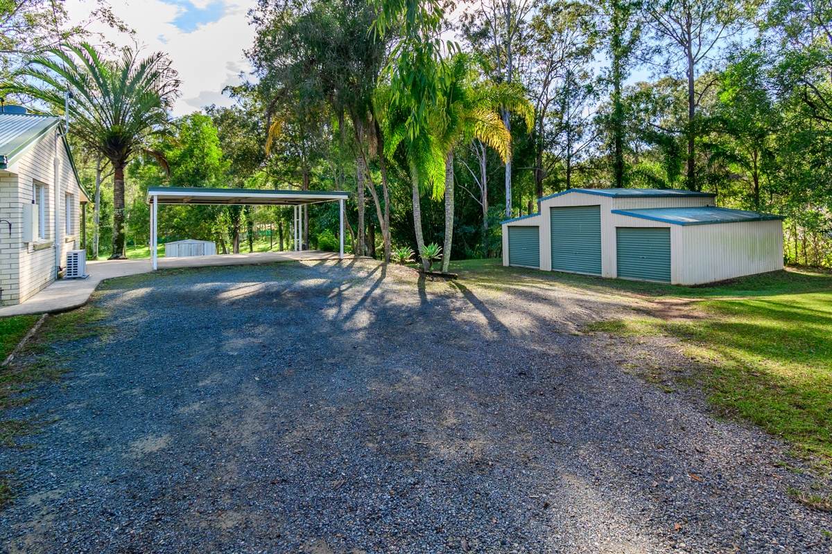 10 Harper Road, Bellmere For Sale by Farmbuy.com - image 2