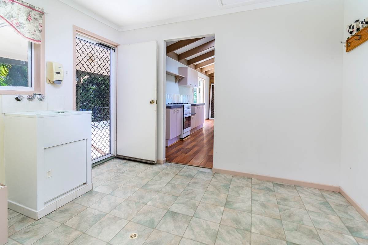 10 Harper Road, Bellmere For Sale by Farmbuy.com - image 15
