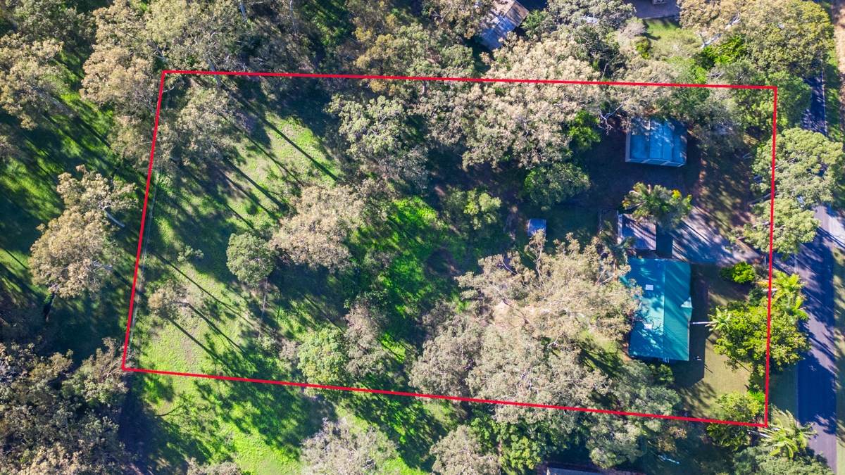 10 Harper Road, Bellmere For Sale by Farmbuy.com - image 25