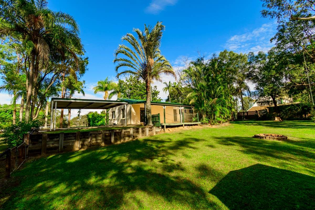 10 Harper Road, Bellmere For Sale by Farmbuy.com - image 20
