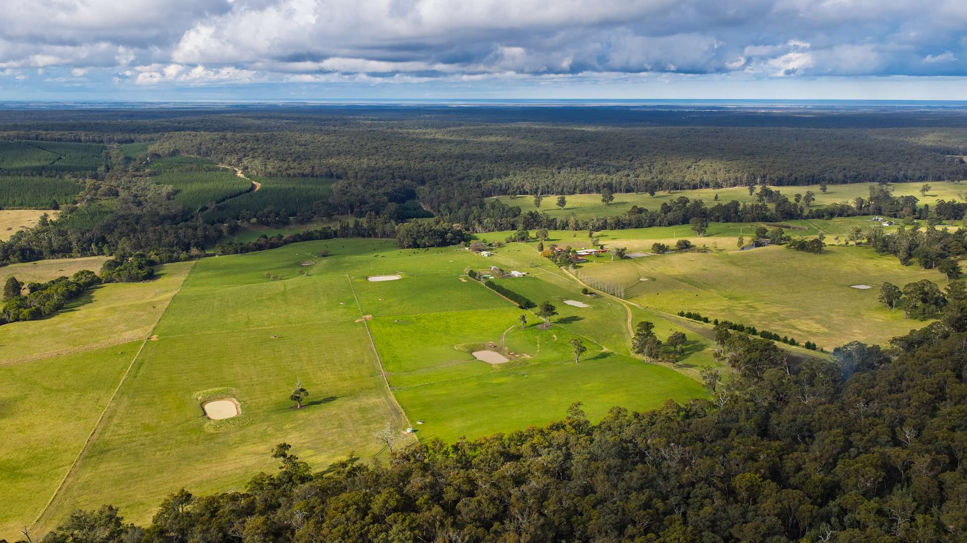 869 Carrajung Woodside Road, Woodside North For Sale by Farmbuy.com - image 8