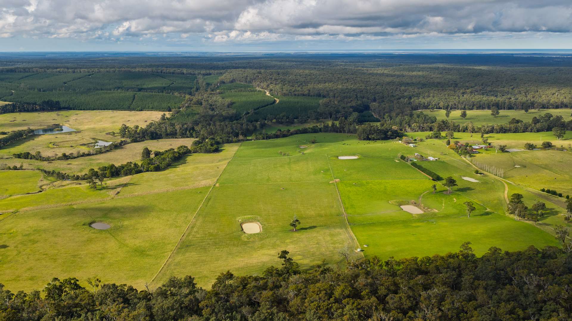 869 Carrajung Woodside Road, Woodside North For Sale by Farmbuy.com - image 5