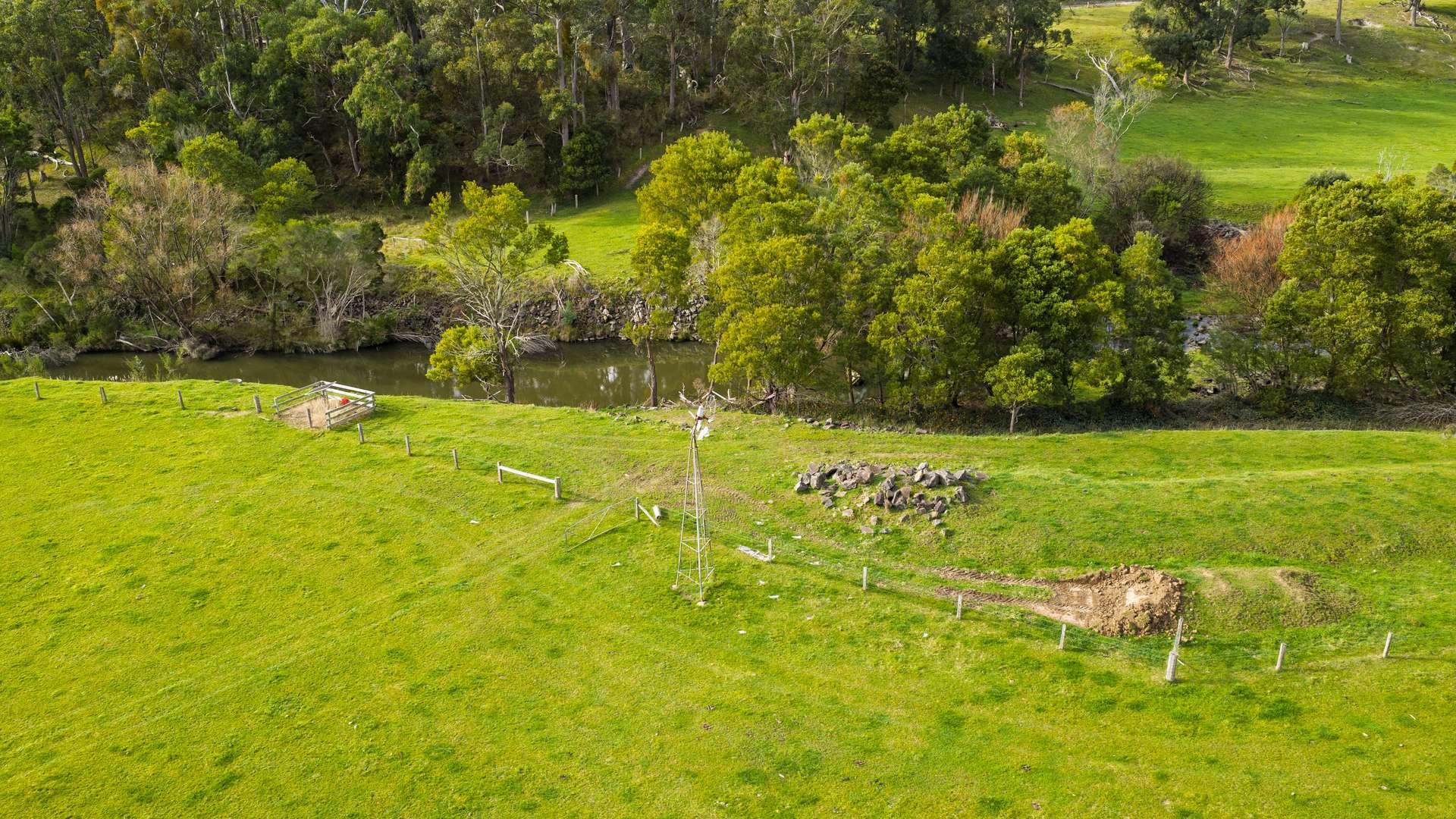 869 Carrajung Woodside Road, Woodside North For Sale by Farmbuy.com - image 4