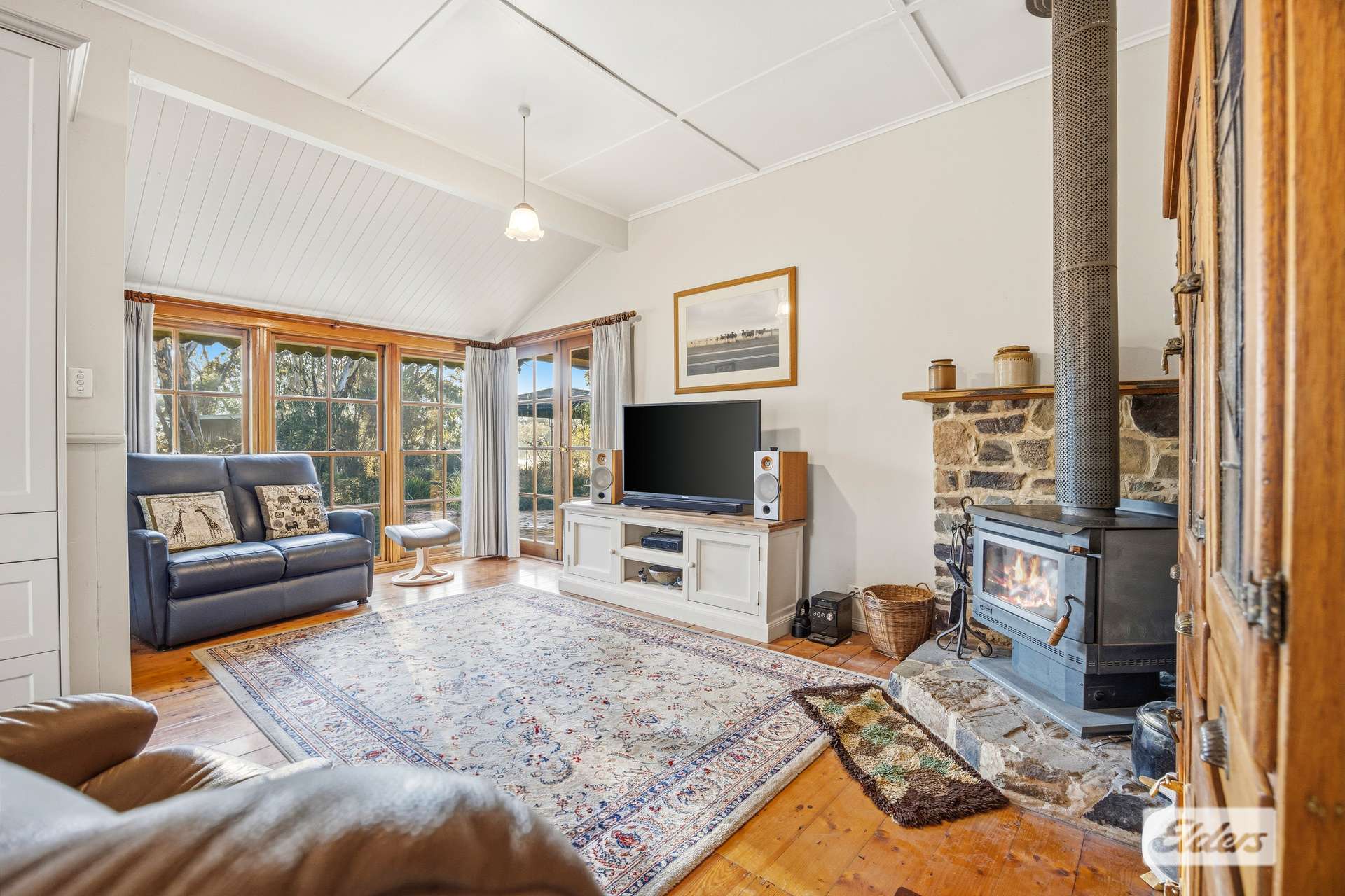 27 Bunyip Hill Road, Deep Lead For Sale by Farmbuy.com - image 5