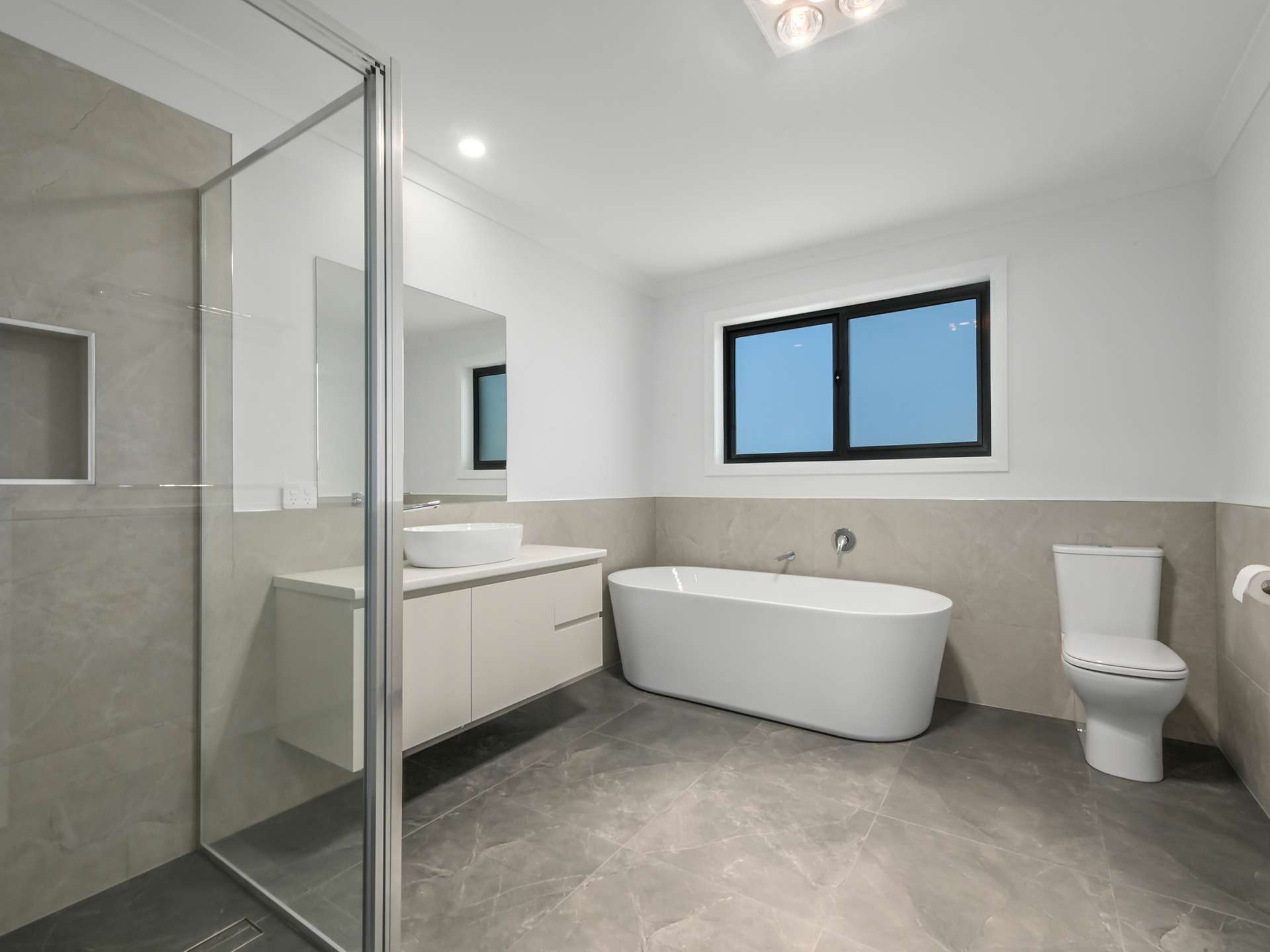 10 Crowther Street, Beaconsfield For Sale by Farmbuy.com - image 16