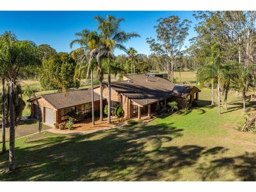 Farm For Sale - NSW - Nabiac - 2312 - This rare, small acre property could be yours! 
