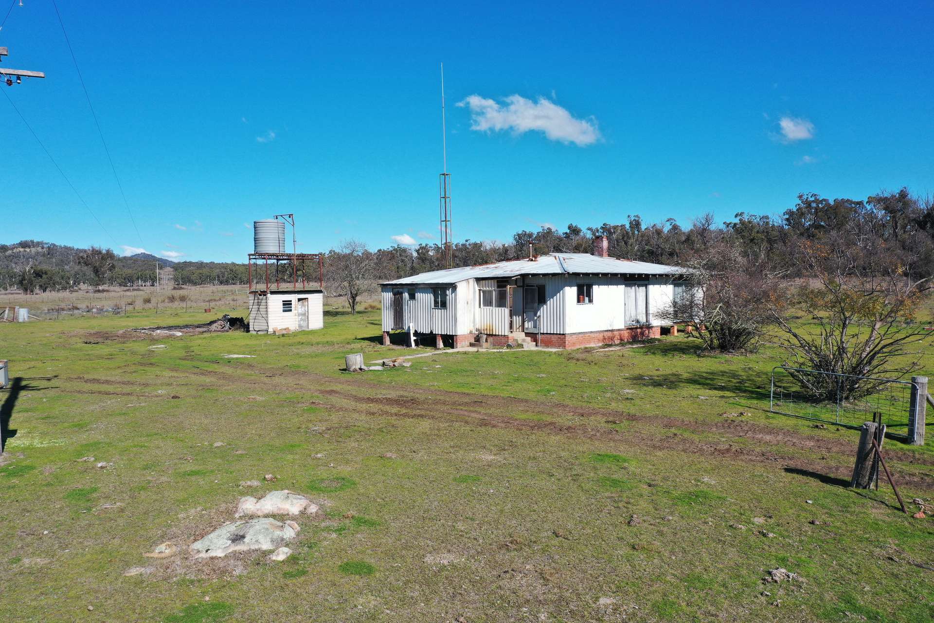 1322 Danehurst Road, Bendemeer For Sale by Farmbuy.com - image 4