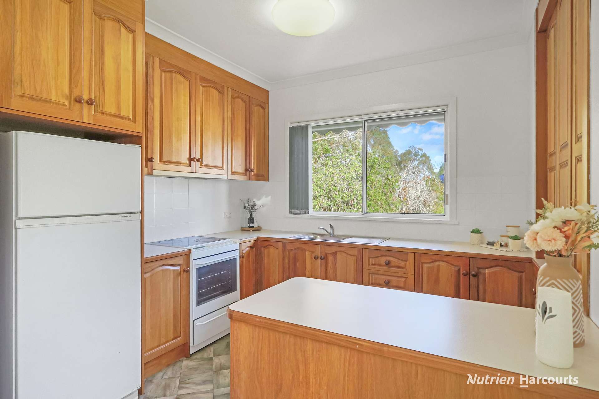 3 Hargreaves Court, Casterton For Sale by Farmbuy.com - image 4