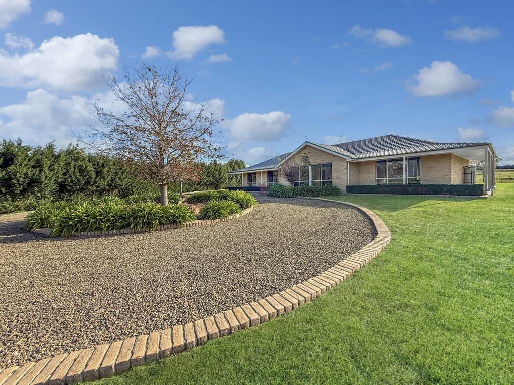 540 Heathfield Road, Boorowa NSW 2586