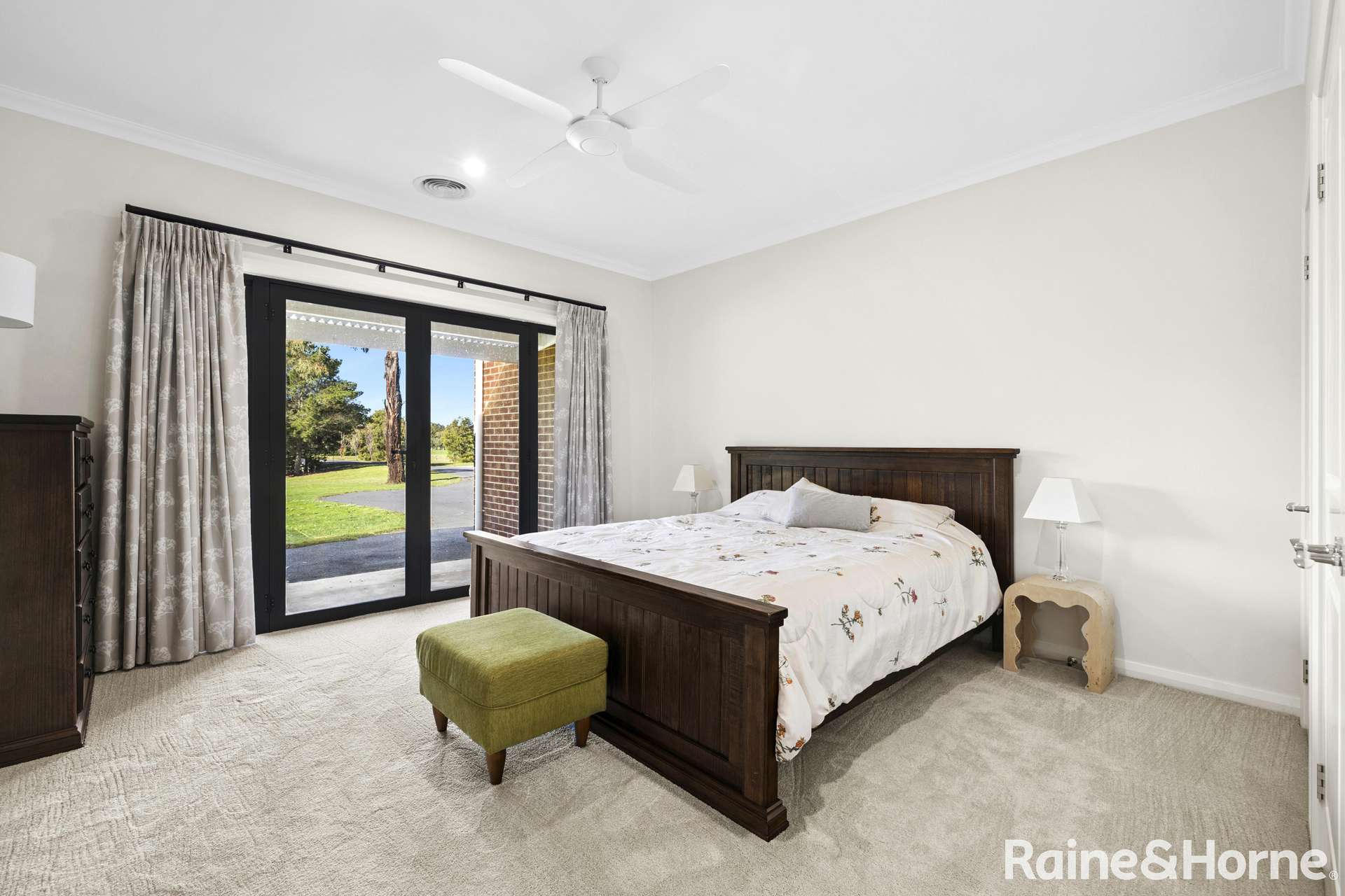 35 Parkes Drive, Kyneton For Sale by Farmbuy.com - image 17