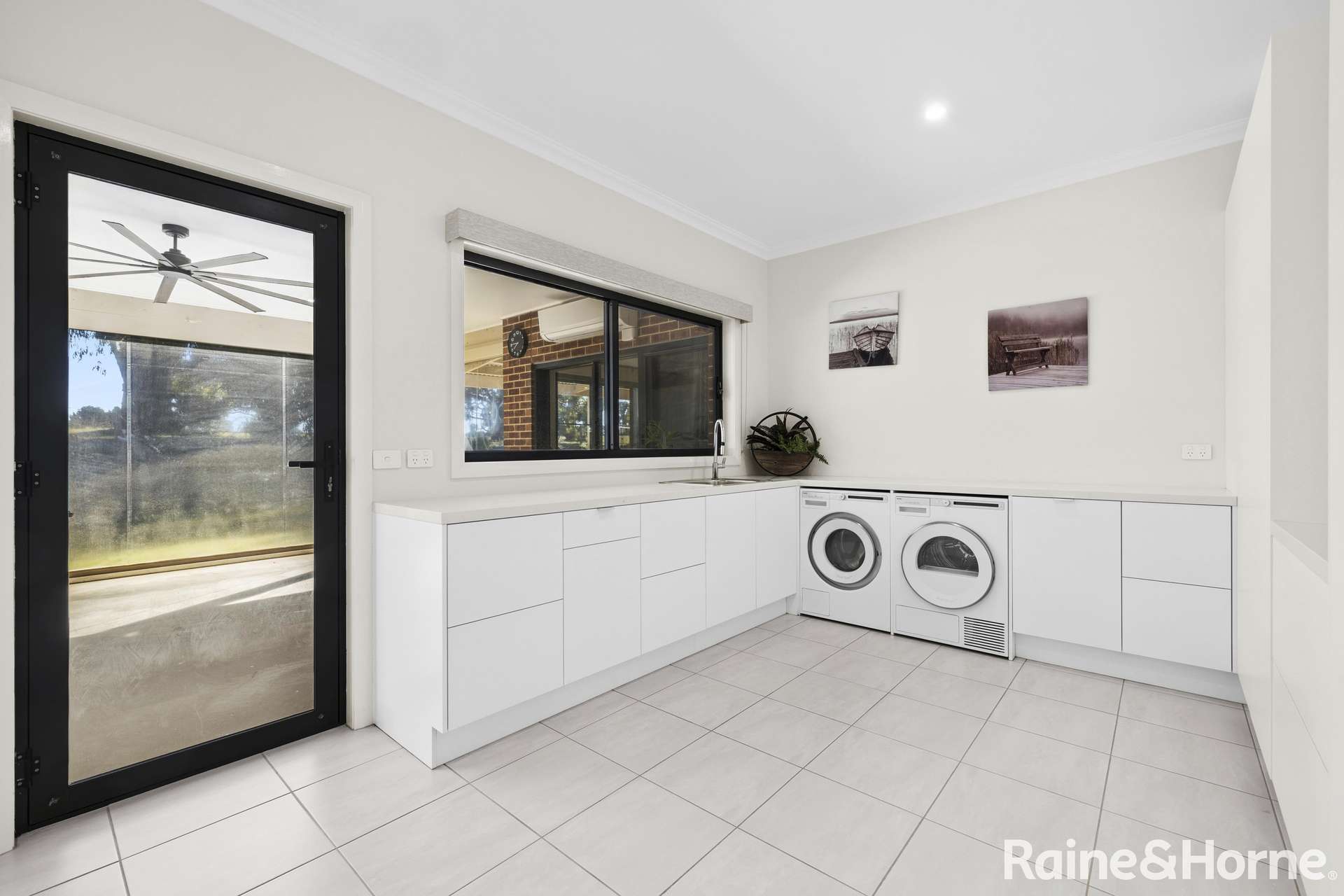 35 Parkes Drive, Kyneton For Sale by Farmbuy.com - image 22