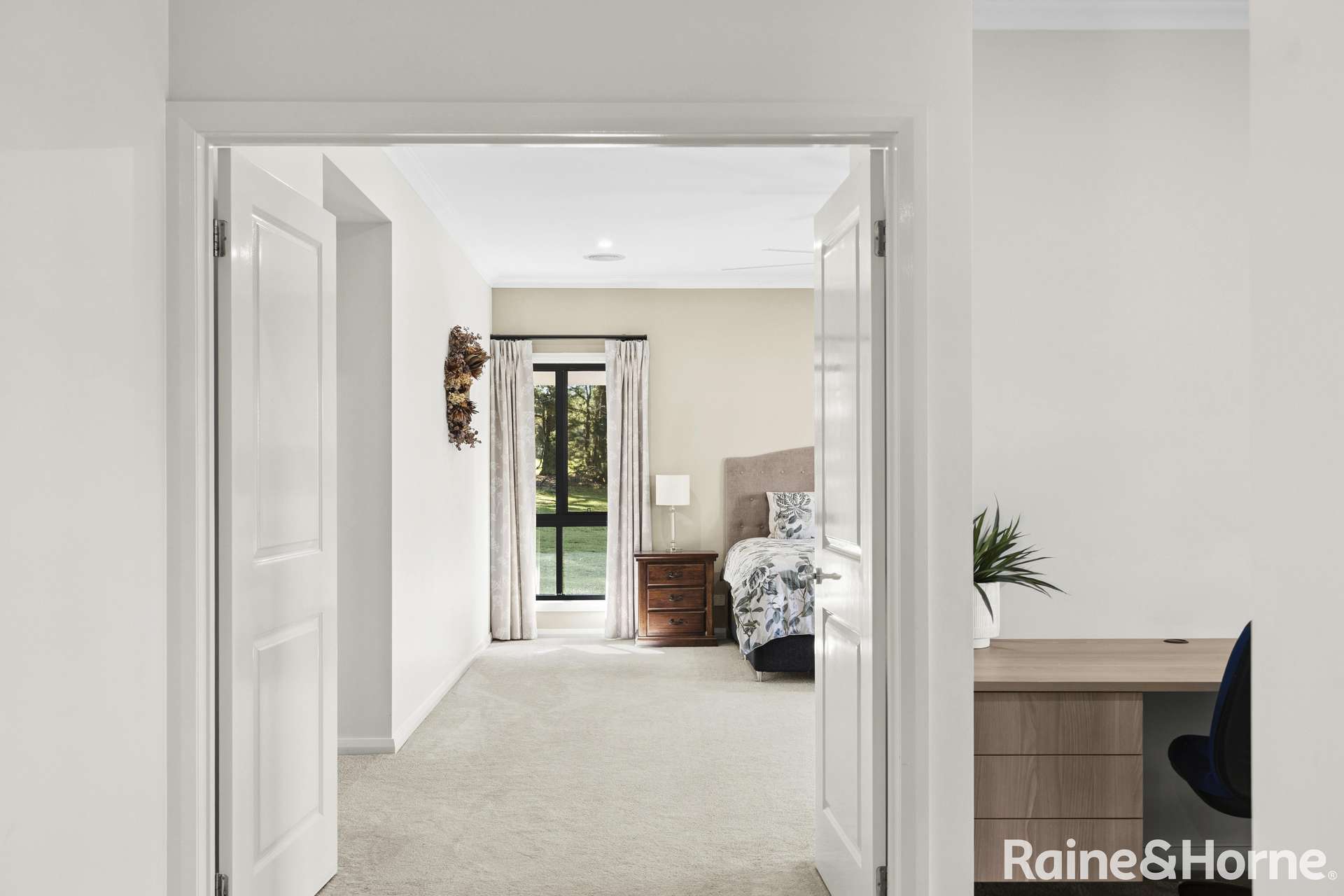 35 Parkes Drive, Kyneton For Sale by Farmbuy.com - image 13