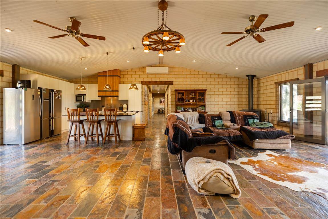 152 Smarts Road, Tumut For Sale by Farmbuy.com - image 4