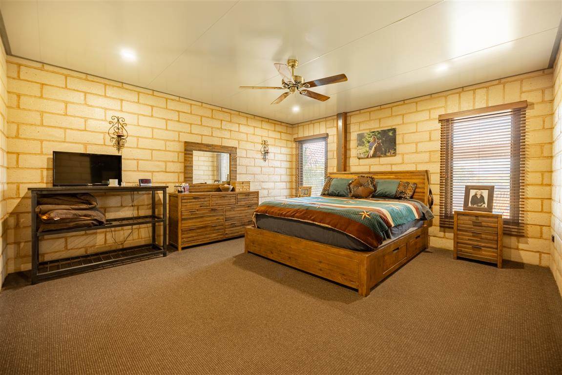 152 Smarts Road, Tumut For Sale by Farmbuy.com - image 9