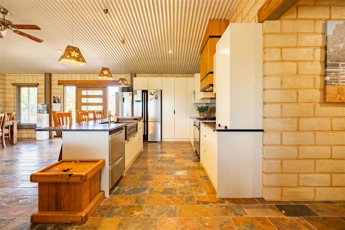 152 Smarts Road, Tumut For Sale by Farmbuy.com - image 5