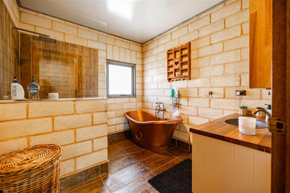 152 Smarts Road, Tumut For Sale by Farmbuy.com - image 7