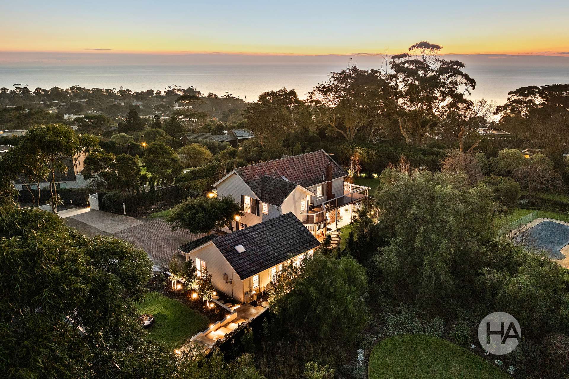 54 Glen Shian Lane, Mount Eliza For Sale by Farmbuy.com - image 1