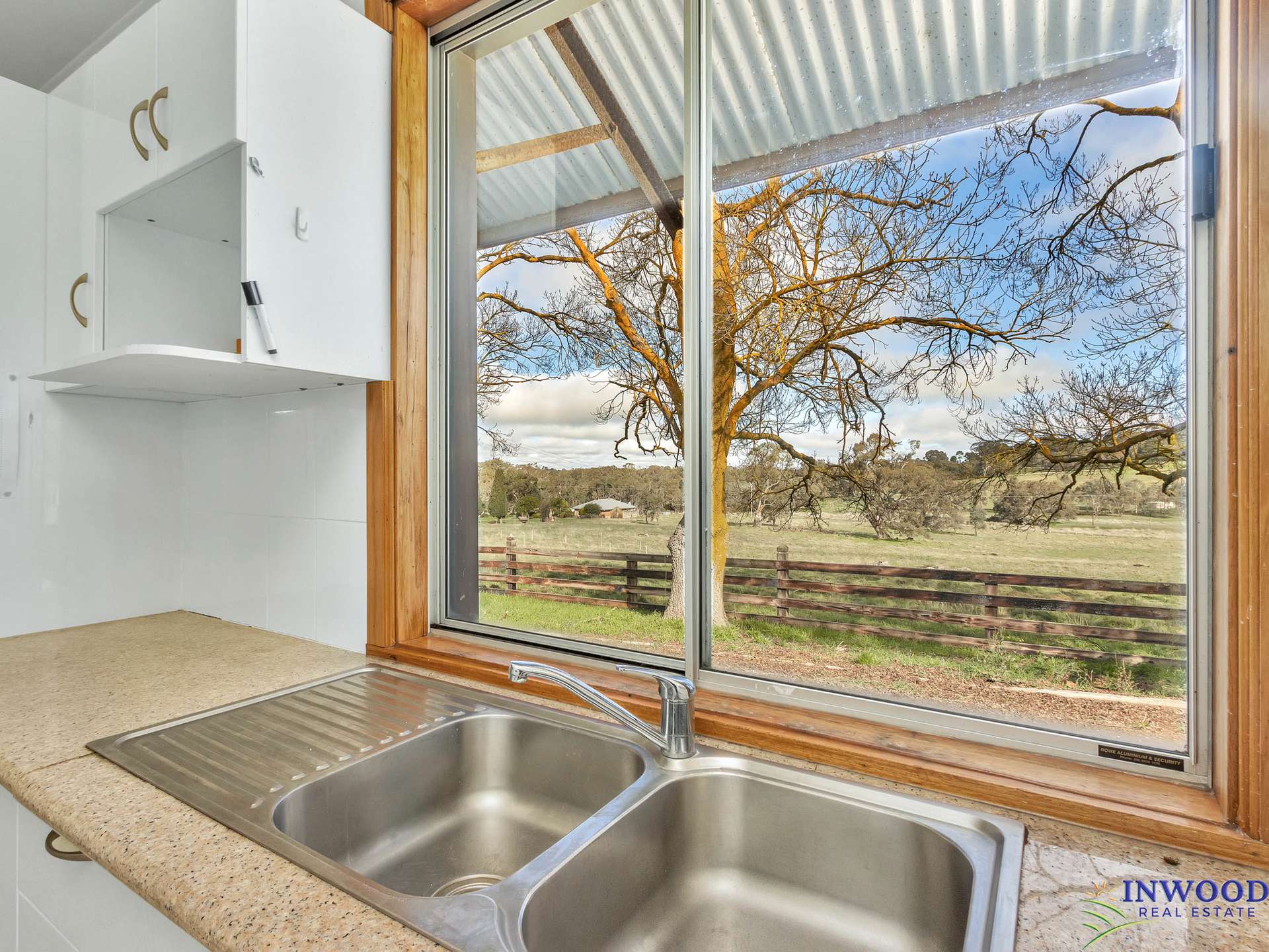 2920 Eden Valley Road, Mount Pleasant For Sale by Farmbuy.com - image 11