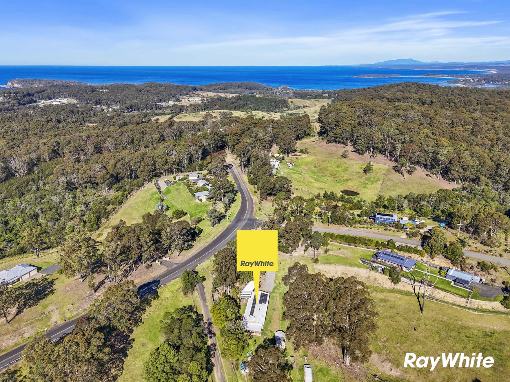 5 Grace Close, Malua Bay For Sale by Farmbuy.com - image 2