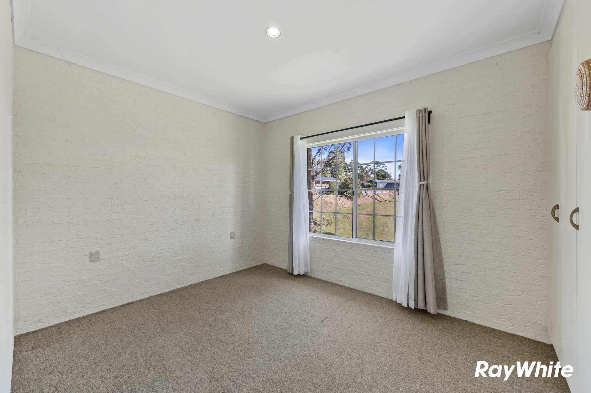 5 Grace Close, Malua Bay For Sale by Farmbuy.com - image 26