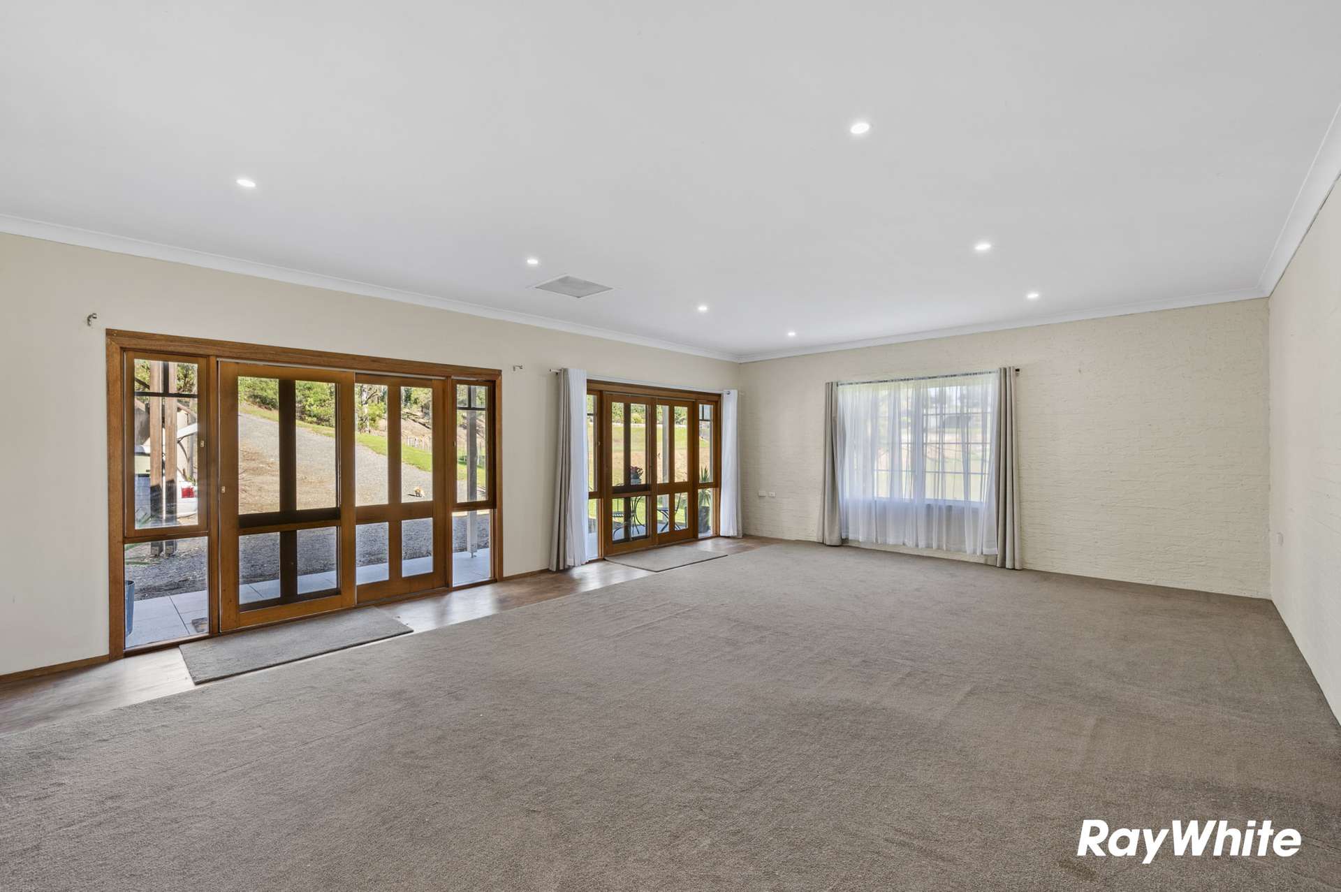 5 Grace Close, Malua Bay For Sale by Farmbuy.com - image 14