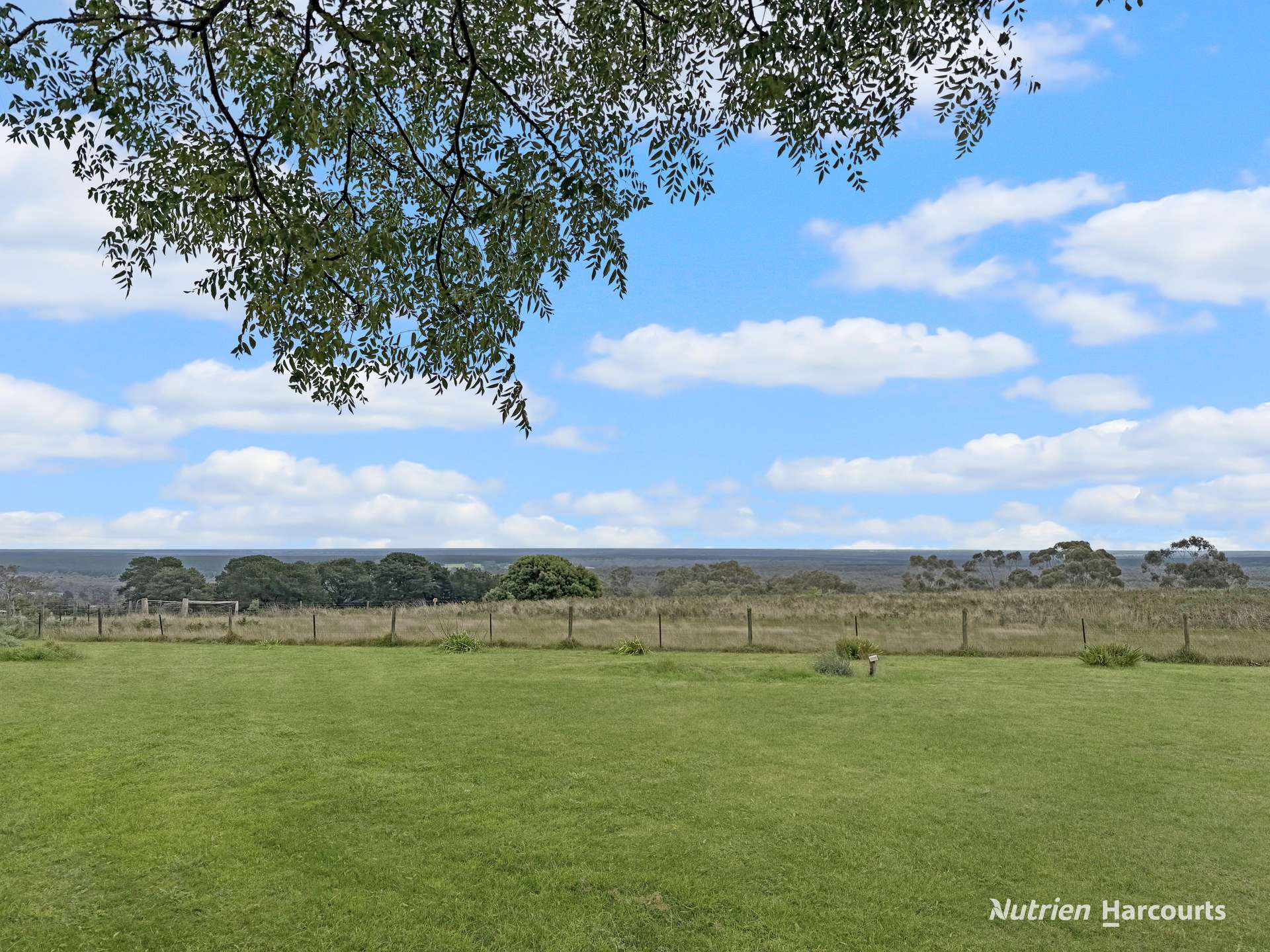 411 Casterton - Dartmoor Road, Bahgallah For Sale by Farmbuy.com - image 3