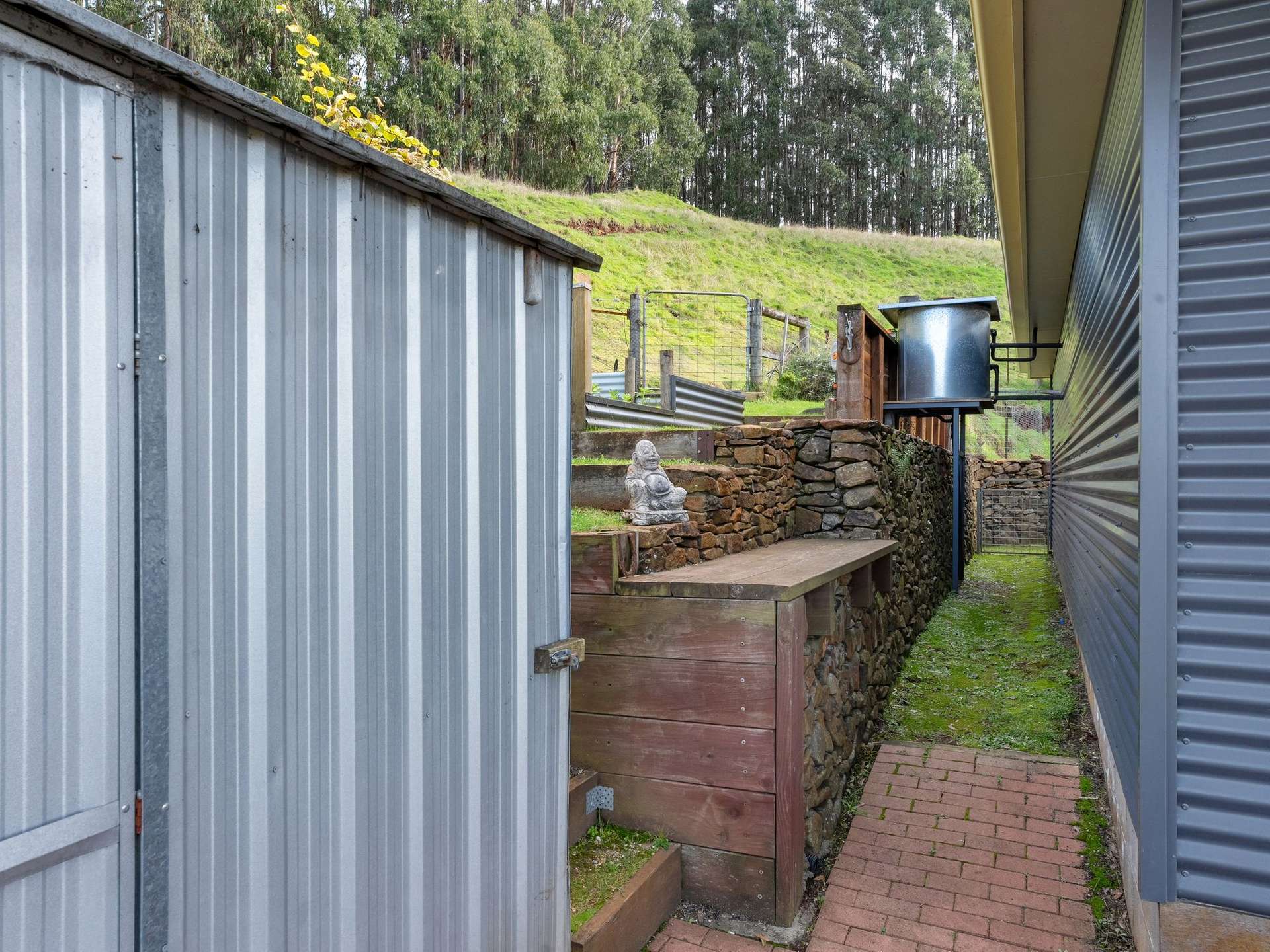 422 Paradise Road, Paradise For Sale by Farmbuy.com - image 22