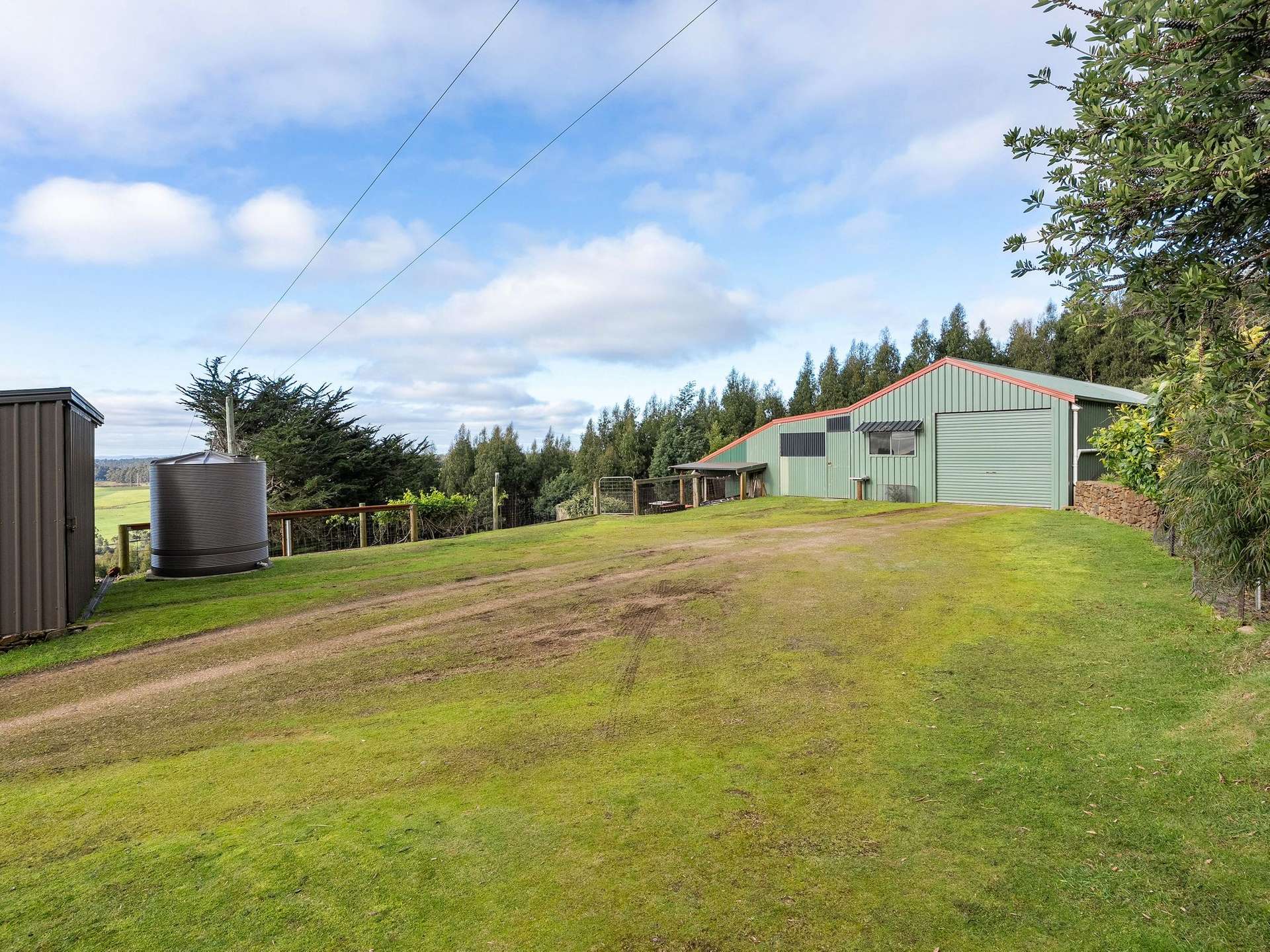 422 Paradise Road, Paradise For Sale by Farmbuy.com - image 23