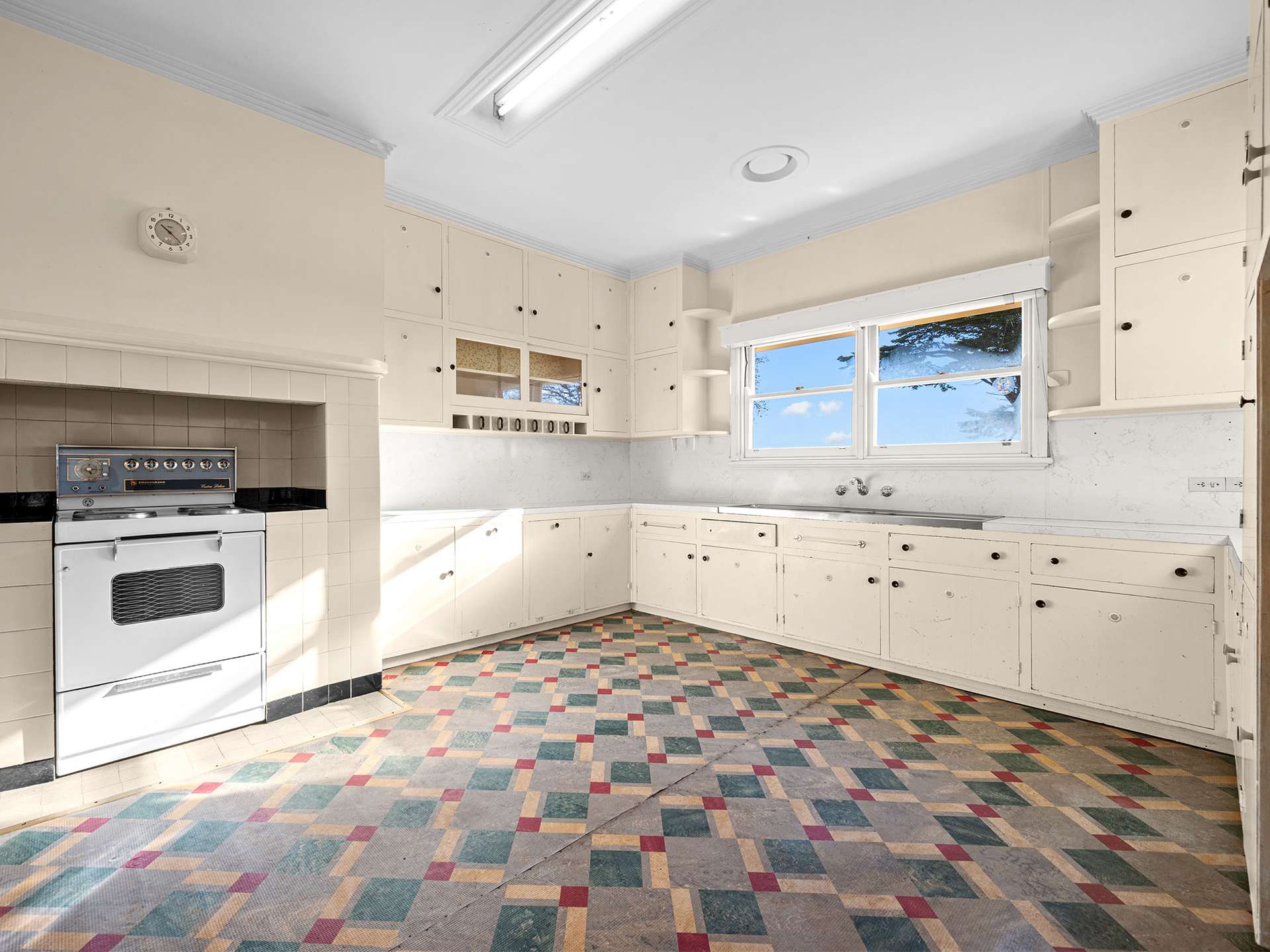 102 Andrews Road, Knebsworth For Sale by Farmbuy.com - image 7