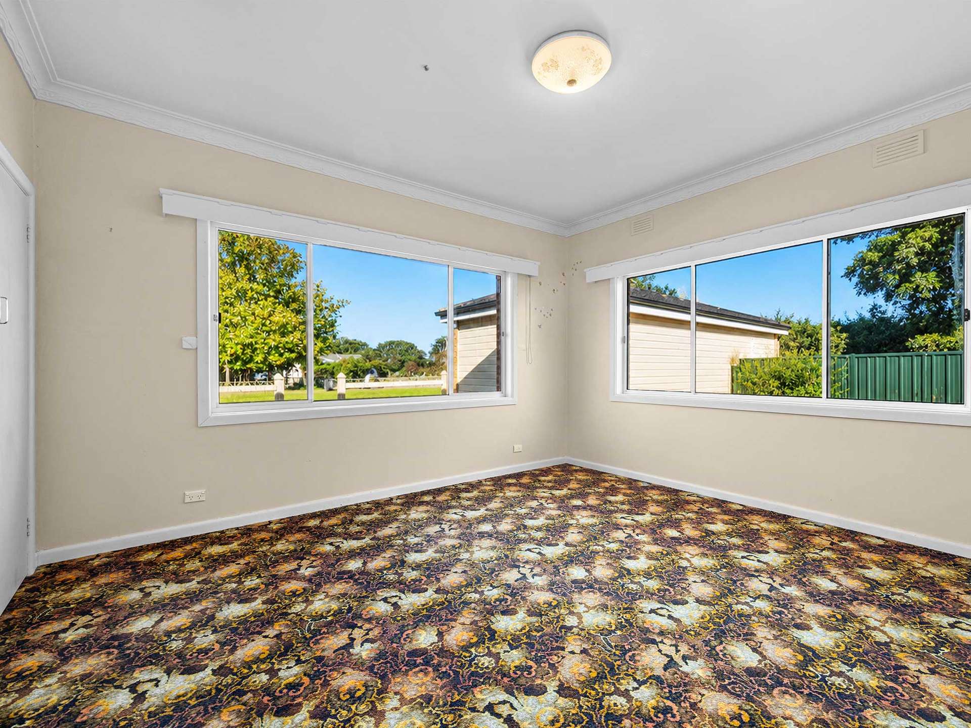 102 Andrews Road, Knebsworth For Sale by Farmbuy.com - image 16