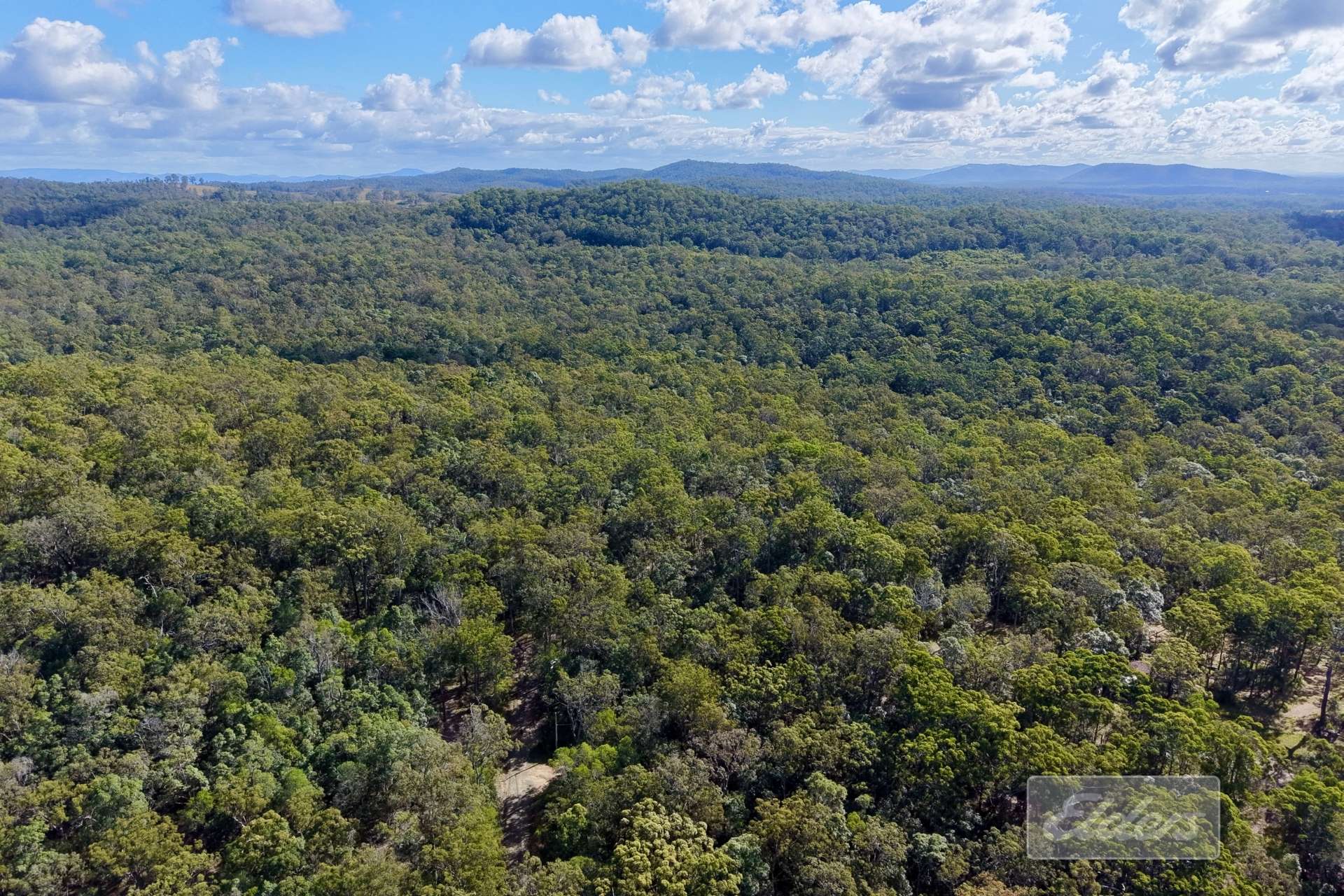 64 Hogan Road, Downsfield For Sale by Farmbuy.com - image 2