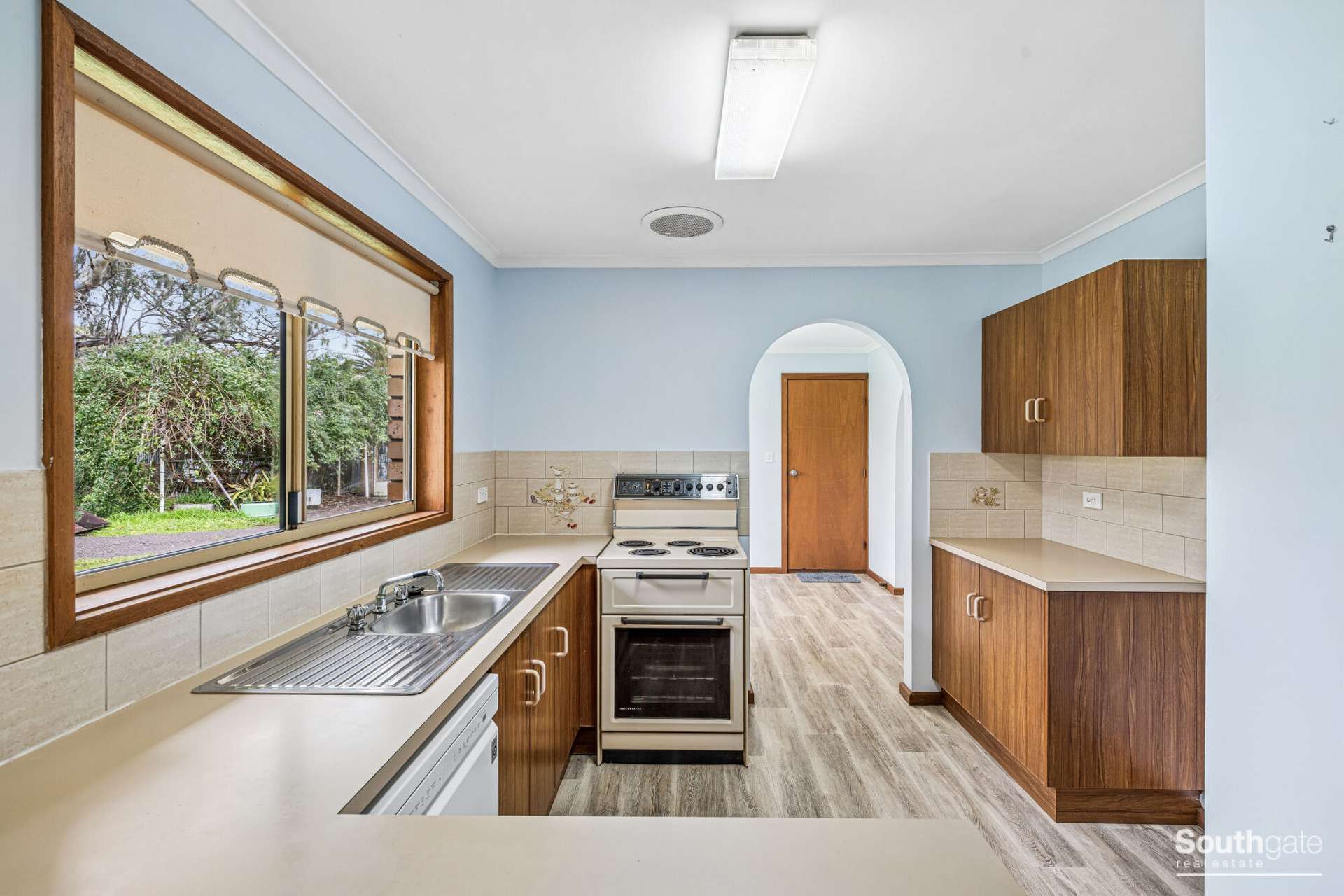 10 Sand Road, McLaren Vale For Sale by Farmbuy.com - image 4