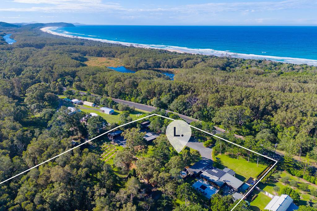 634 Point Plomer Road, Crescent Head NSW 2440