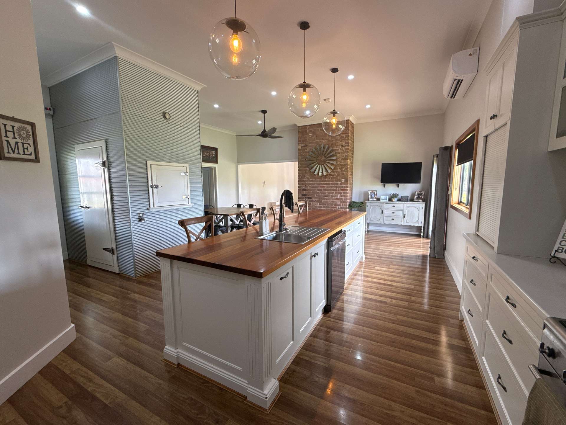 "Belvedere" 2264 Dowling Track, North Bourke For Sale by Farmbuy.com - image 5