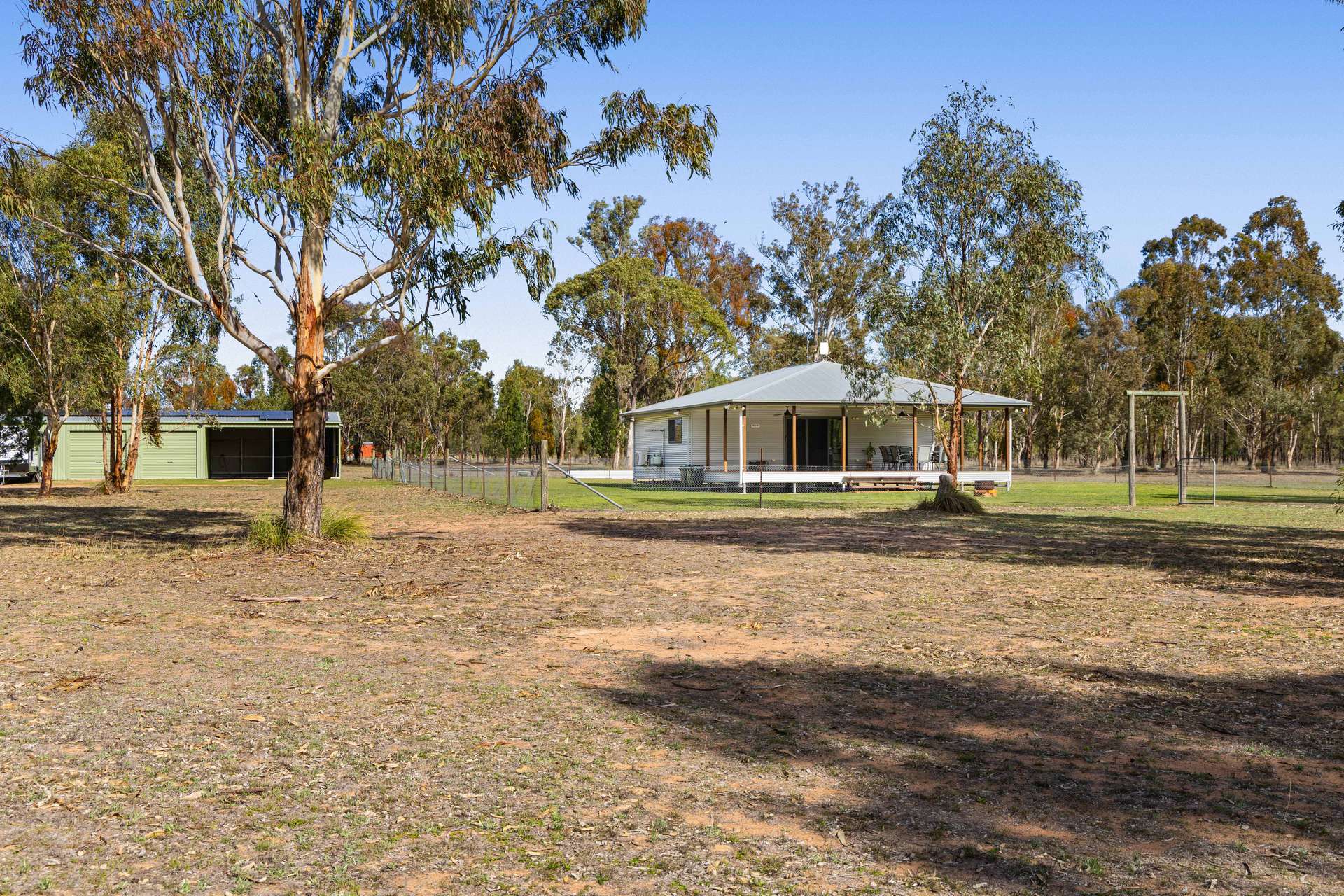 37 Dennison Park Drive, Leyburn For Sale by Farmbuy.com - image 13