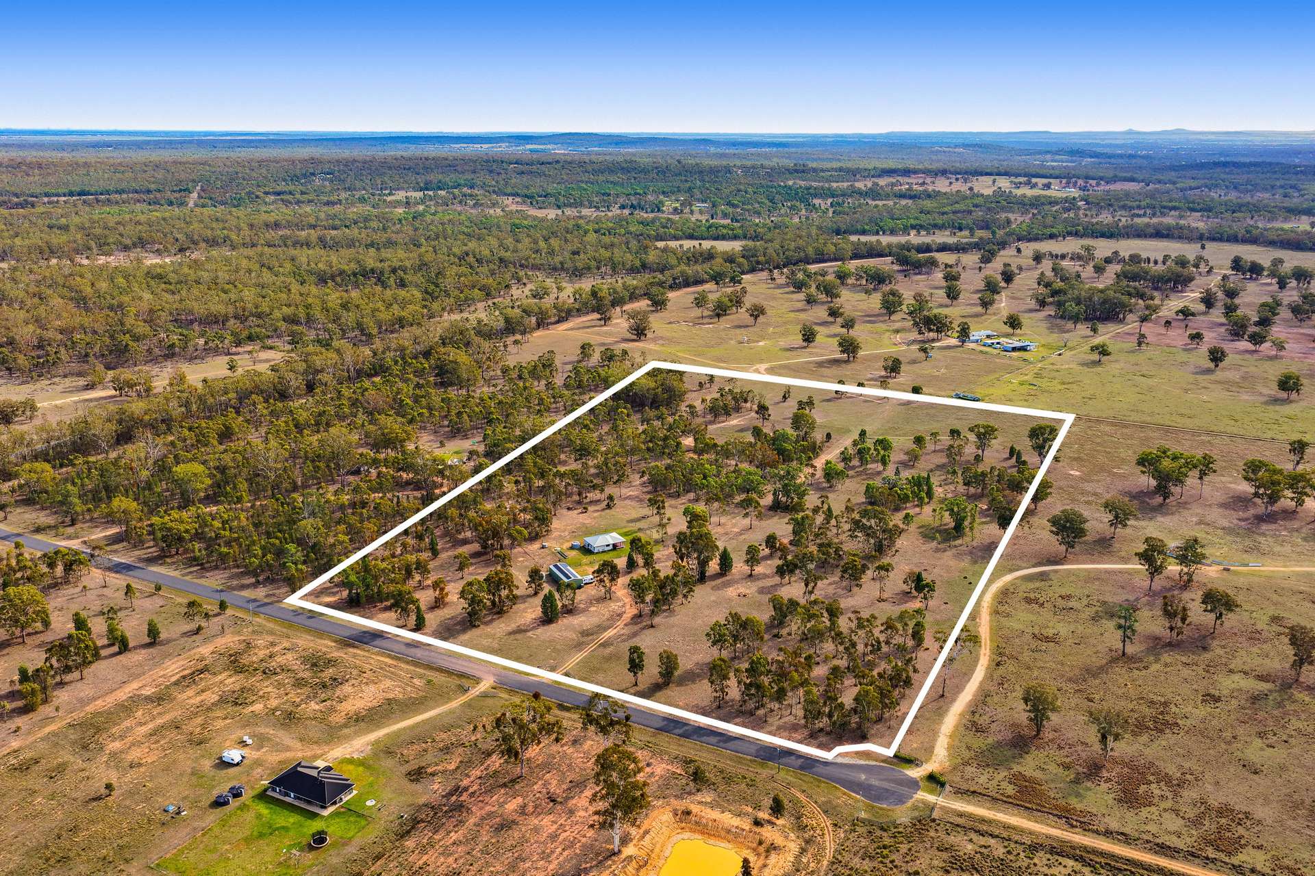 37 Dennison Park Drive, Leyburn For Sale by Farmbuy.com - image 21