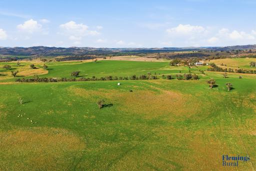 393 Battery Road, Mount Collins NSW 2794
