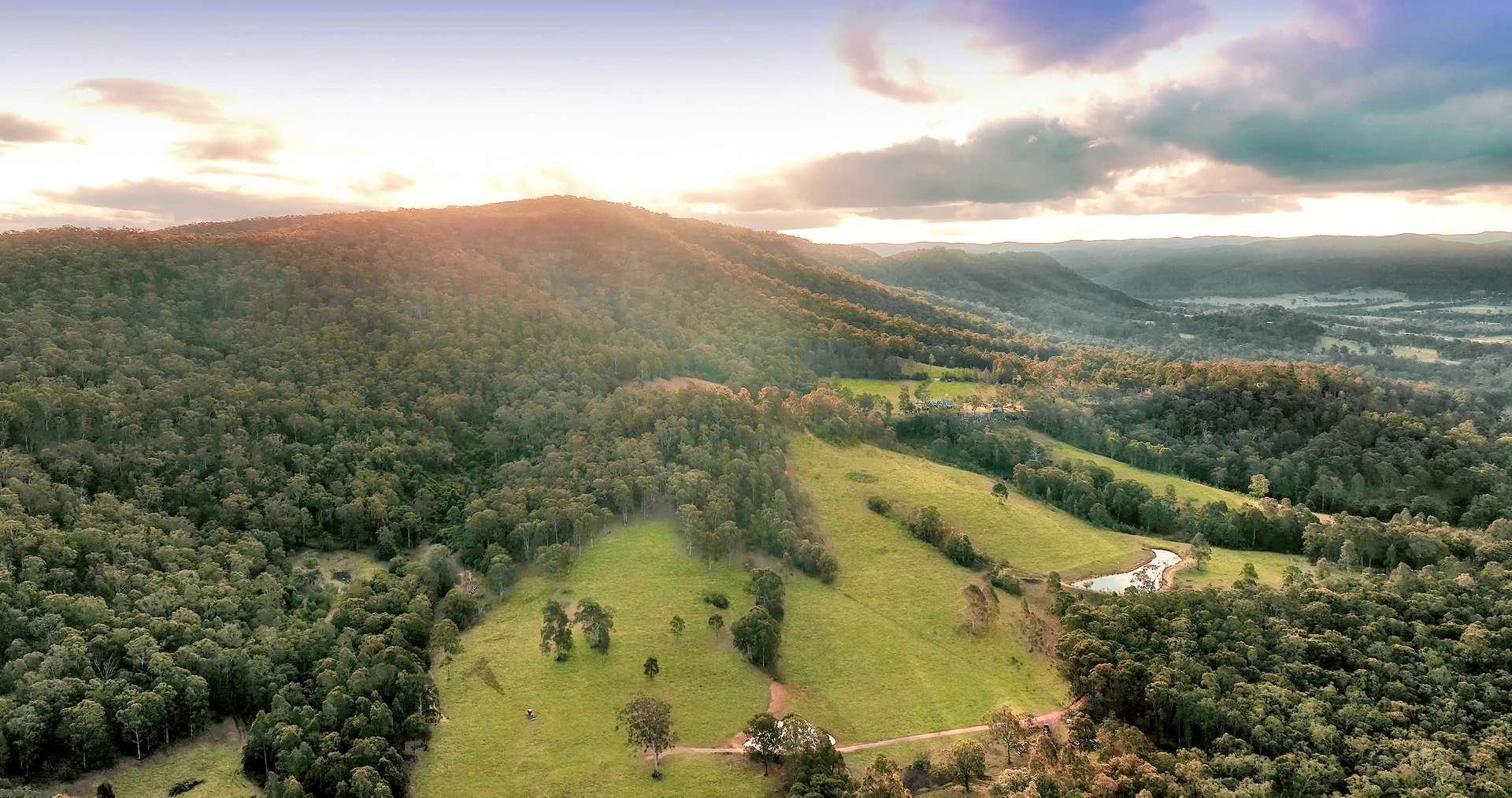 300 Hayes Road, Millfield For Sale by Farmbuy.com - image 2