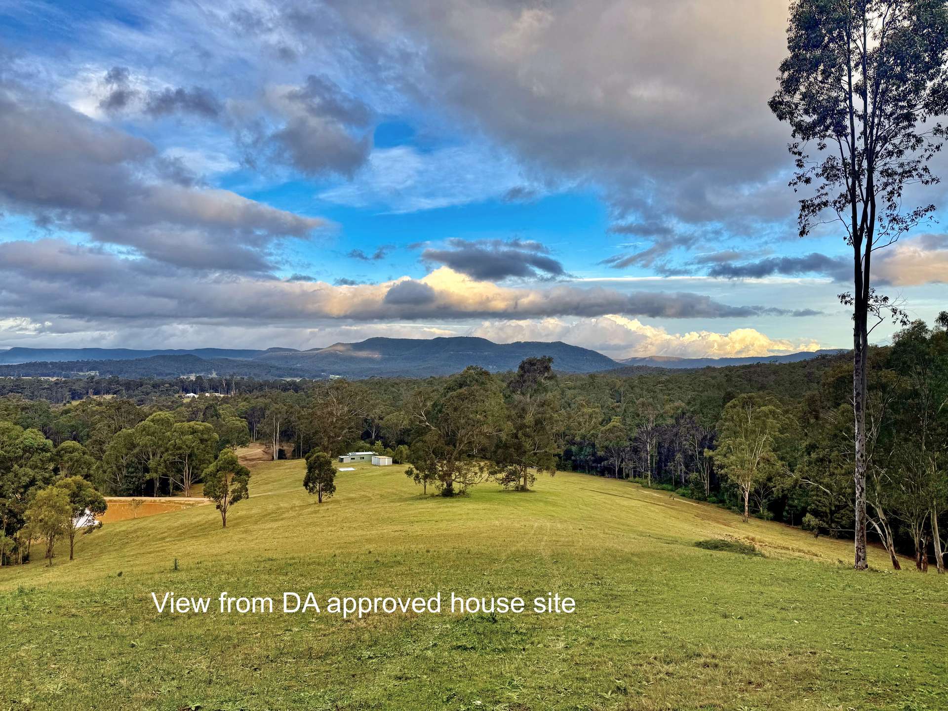 300 Hayes Road, Millfield For Sale by Farmbuy.com - image 10