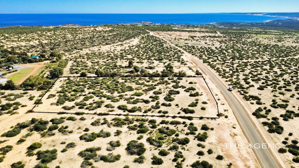 13 Beagle Road, Kalbarri WA 6536