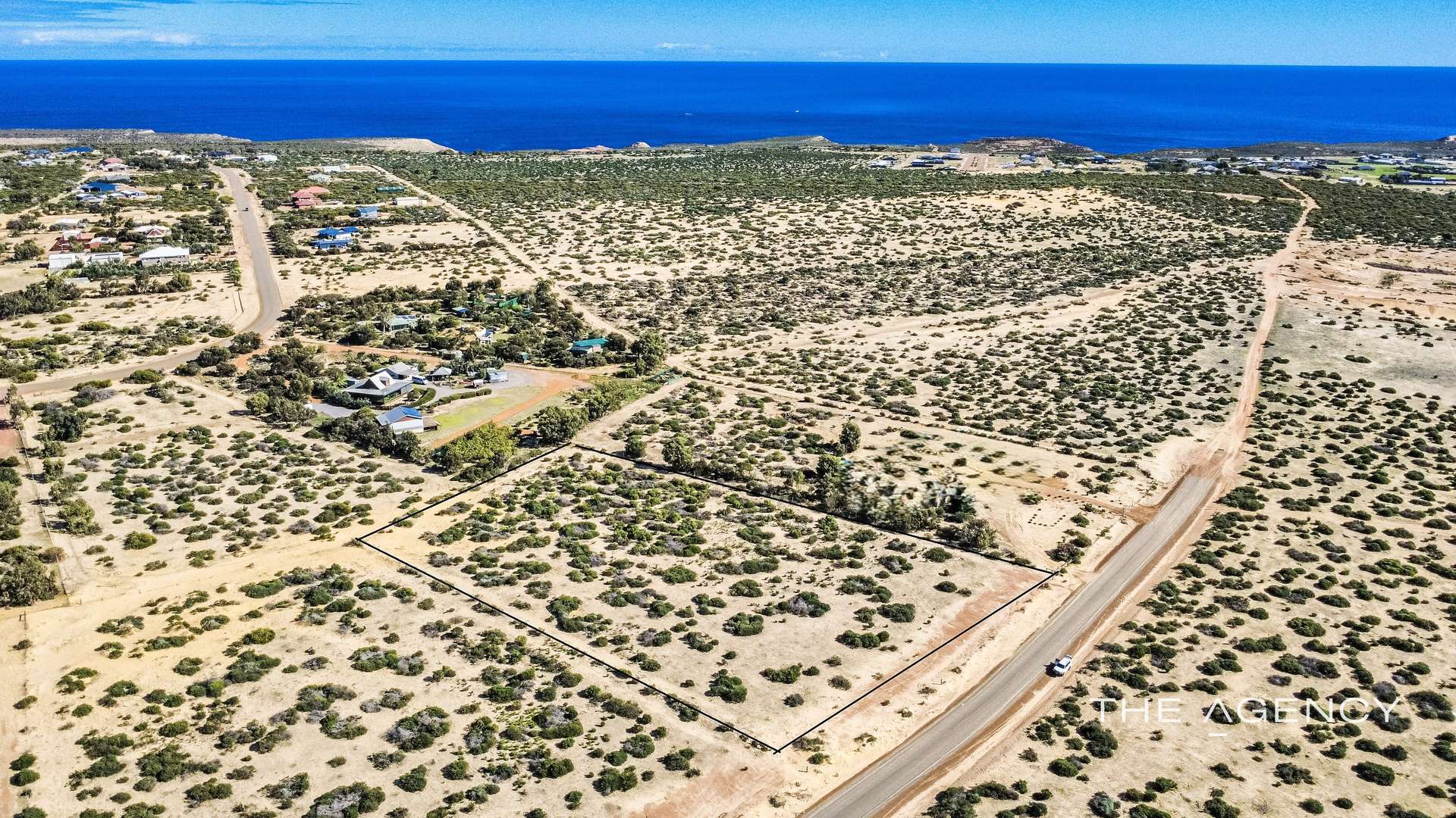 13 Beagle Road, Kalbarri For Sale by Farmbuy.com - image 2