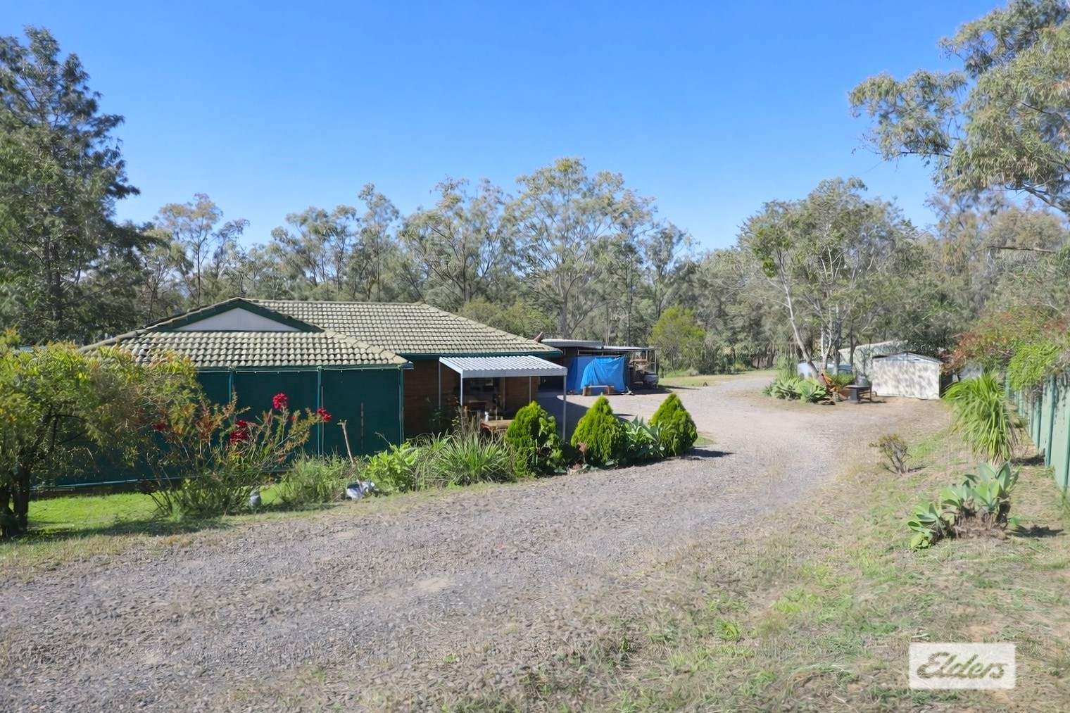 8 Grebe Court, Laidley Heights For Sale by Farmbuy.com - image 1