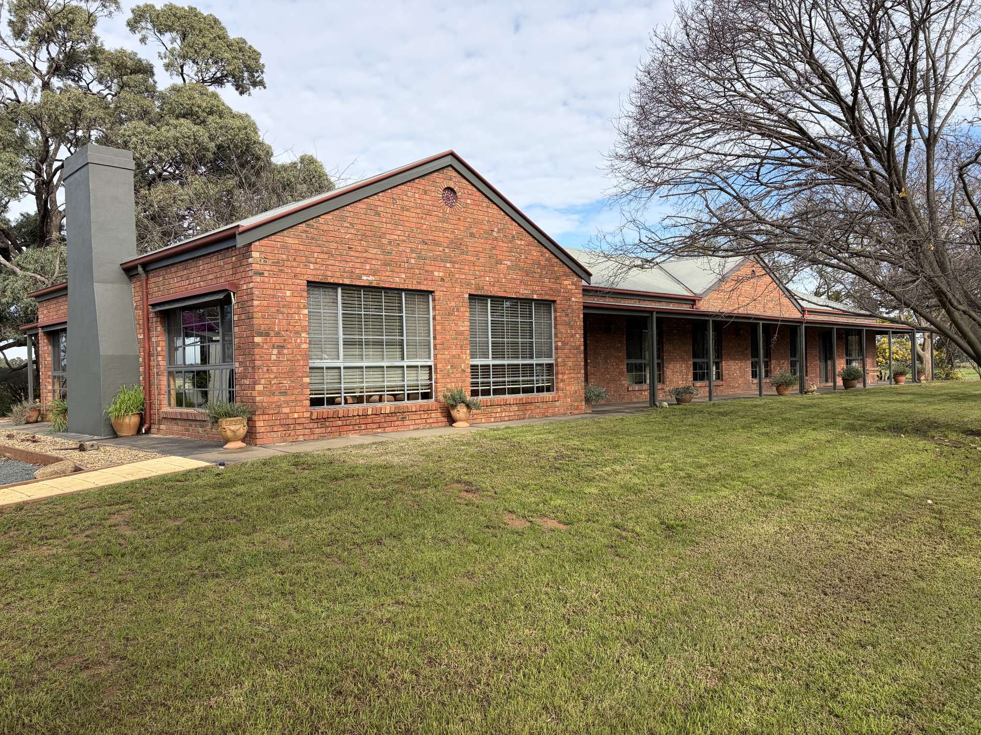 22 Glanville Road, Echuca Village For Sale by Farmbuy.com - image 1