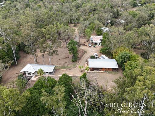 Farm For Sale - QLD - Mareeba - 4880 - PEACEFUL EMERALD CREEK HIDEAWAY WITH ENDLESS POTENTIAL 