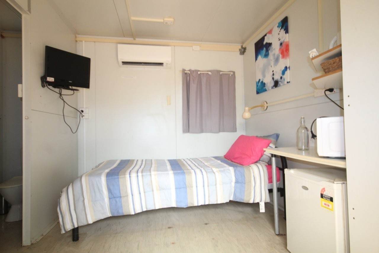 Dundee Beach For Sale by Farmbuy.com - image 25