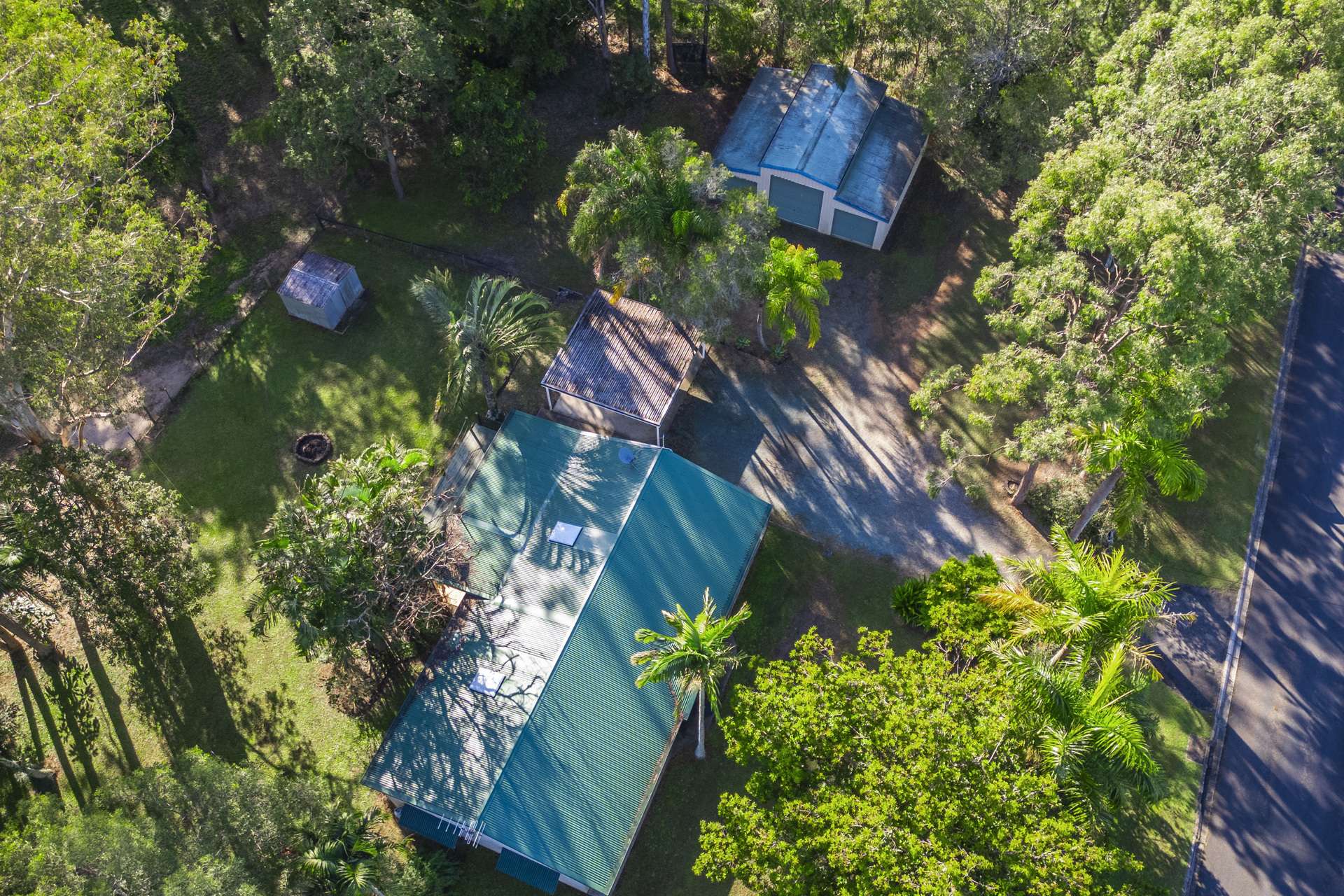 10 Harper Road, Bellmere For Sale by Farmbuy.com - image 25