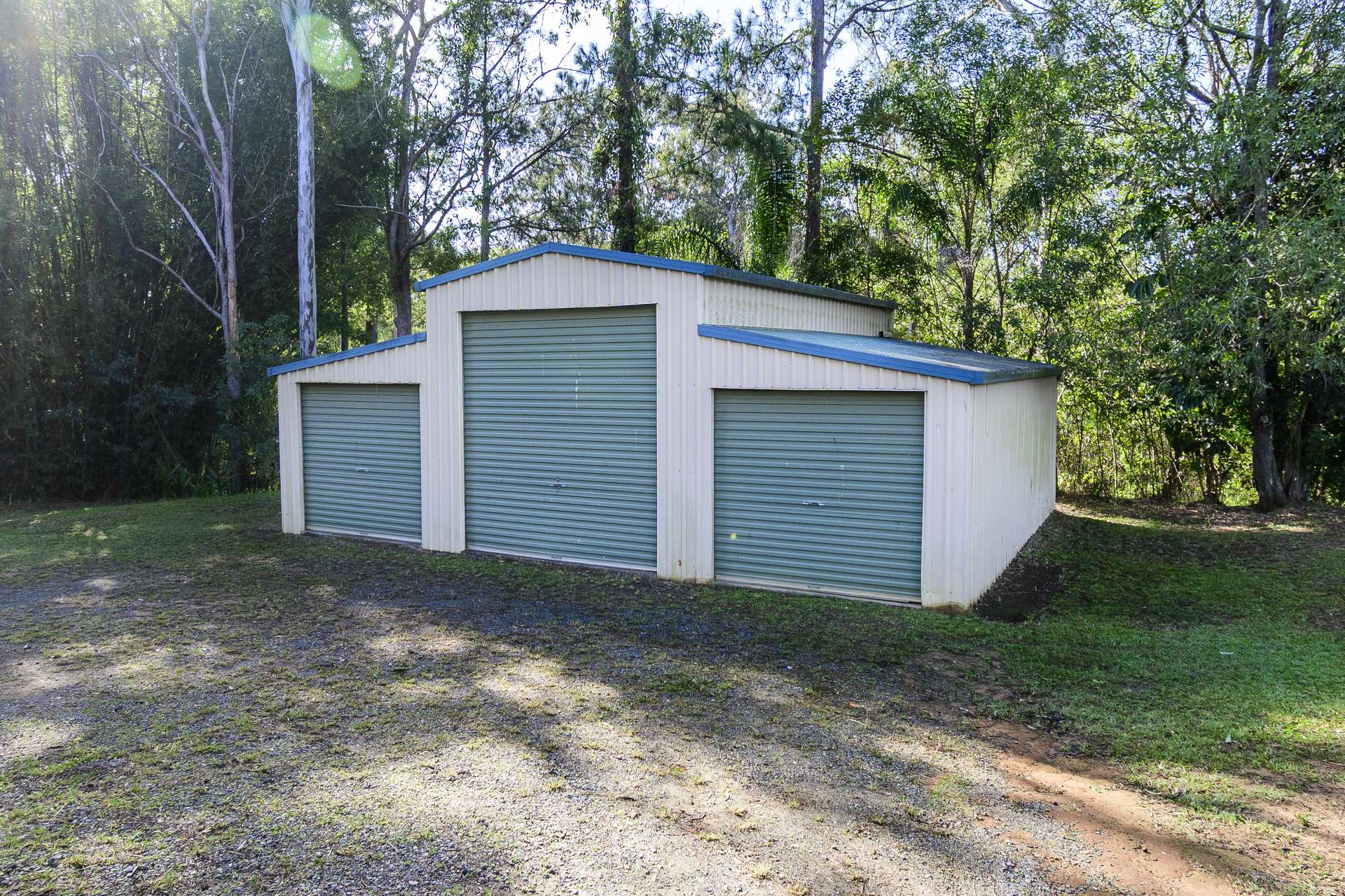 10 Harper Road, Bellmere For Sale by Farmbuy.com - image 3